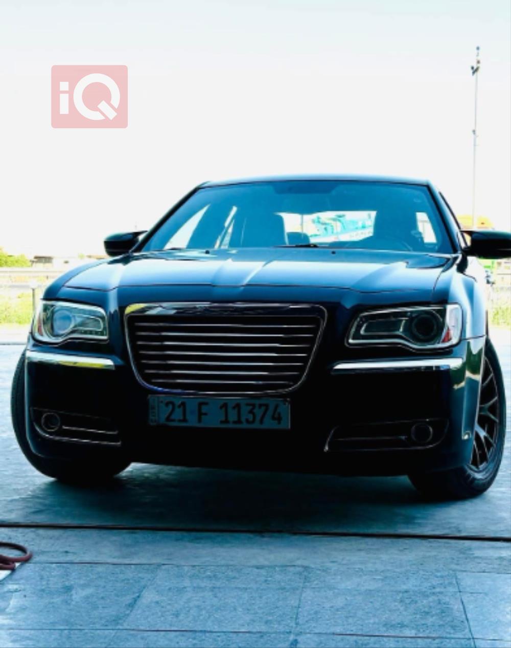 کرایسلەر 300
